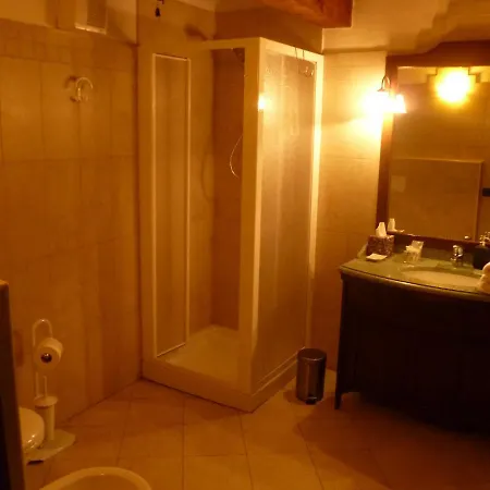 بيت ضيافة Casolare Fratina 3*
